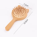 brosse à cheveux ergonomique 19cm en bois naturel avec picots ronds pour un brossage doux